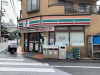 板橋中央ビル コンビ二：セブン-イレブン 板橋氷川町店　183m