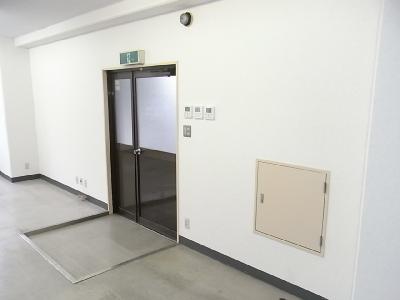 コーシンビル フロア