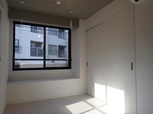 パーチェ成増 2面採光の角部屋です